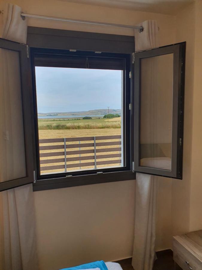 Island View Apartments Moudhros Luaran gambar