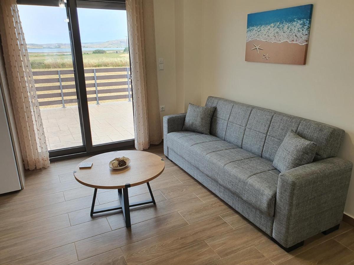 Island View Apartments Moudhros Luaran gambar